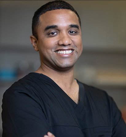 Hollywood Florida neuromusculoskeletal medicine and pain management specialit Trevine Albert, DO, FM/OMT, NMM